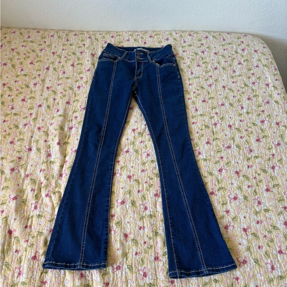 Celebrity ace Navy Flare Jeans for Women Size 3 / 26.   #016